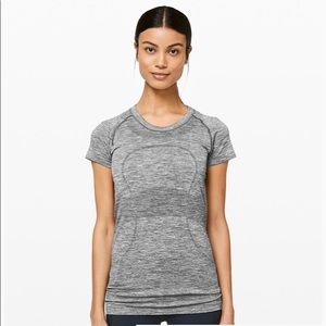 gray lululemon t shirt